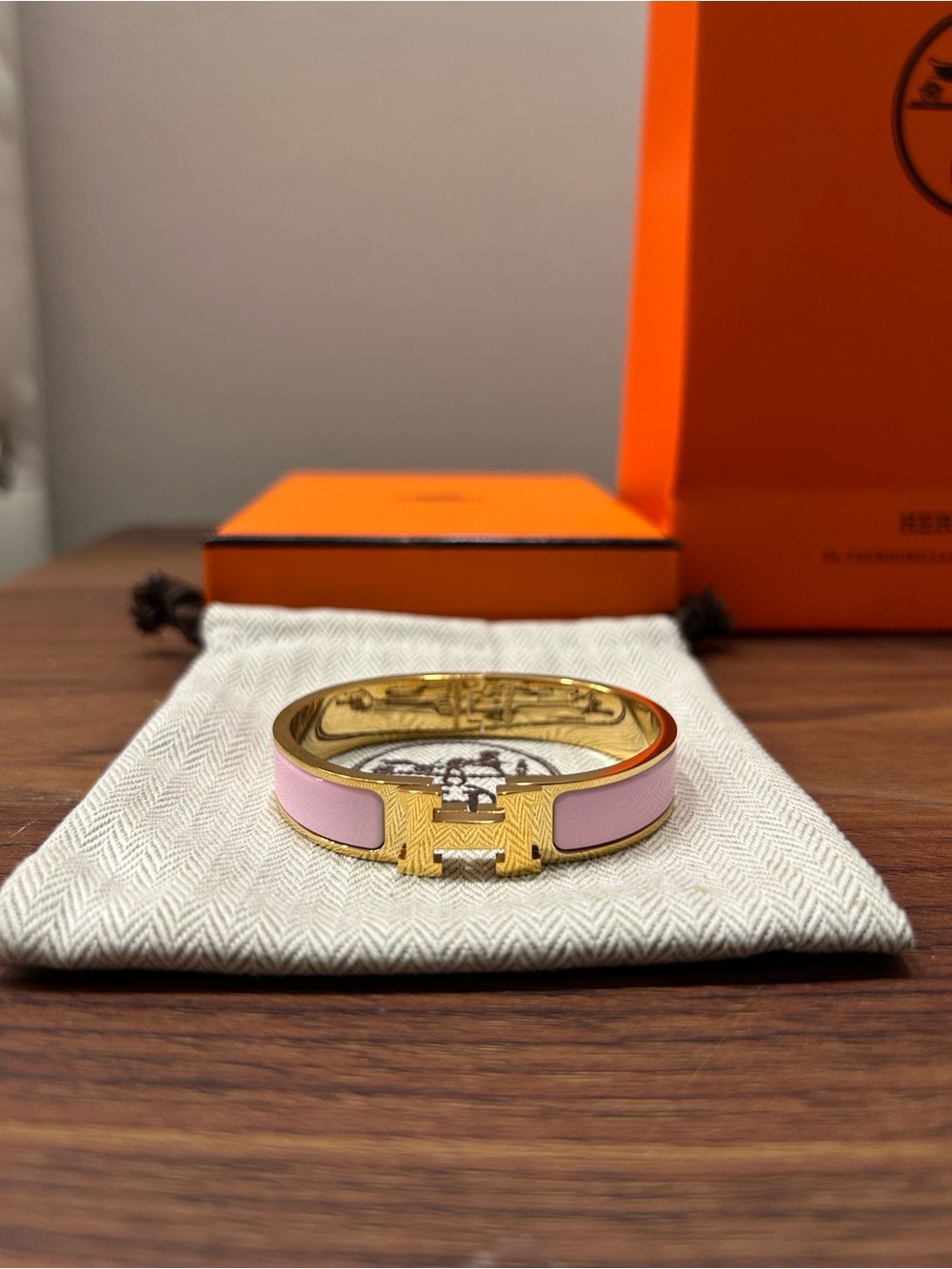 Hermes Pink And Gold Clic H Bracelet - Picture 2 of 5